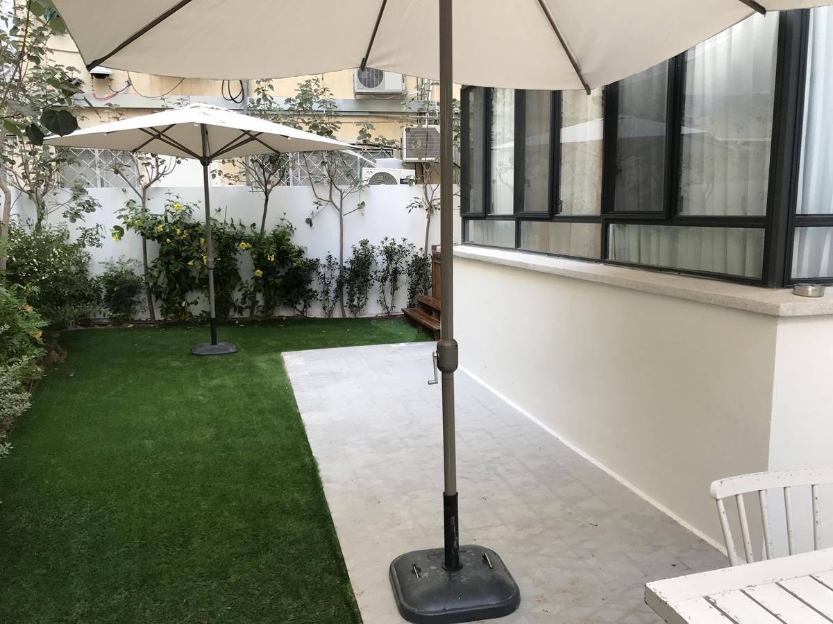 Aparthotel Reines5 Tlv 2*